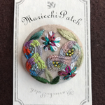 花刺繍 ブローチ