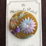 花刺繍 ブローチ