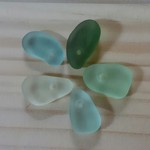 穴あき　天然シーグラス　⑤
