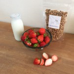 4月限定！いちごみるくグラノーラ　１６０g