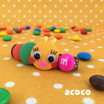 【再販】マーブルチョコ風イモムシちゃんのくるみボタンヘアクリップ(ピンク)