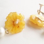 モッコウバラ押し花　コットンパールイヤリング　B　