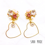 ハートフープのビジュー ピアス(樹脂ピアス)