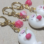 さくらんぼあざらしさんのキーホルダー