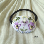 p様ご依頼品  刺繍ヘアゴム