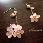 【再販】🌸揺れる♪桜ピアス/イヤリングに変更可能＊アシンメトリーデザイン