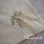 ミモザの刺繍ランチョンマット