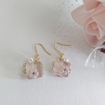 桜色ガラスタイルピアス