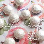 再販2【ビーズ】white dahliacut beads