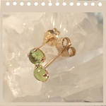 ペリドットのラウンドピアス＊