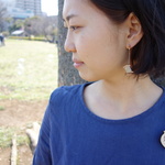 ちいさな糸巻きピアス＊ゴールド