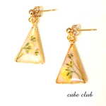 かすみ草のピアス/イヤリング