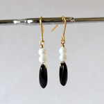 【再販】小さなモノトーンピアス