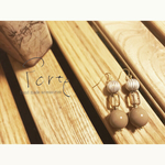 ミルクティー風味のレトロなピアス