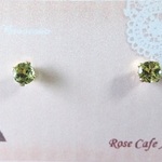（1461）ペリドット　スタッドピアス☆宝石質4mm　ラウンドファセットカット