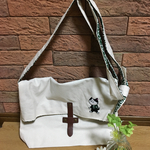 にゃんこ猫刺繍ショルダーバッグ