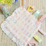 カシャカシャおもちゃ♡レース、ハートのビーズ付き