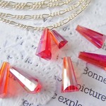◆メッキガラスビーズ赤　大　10個　 ホーン型　6×13mm 
