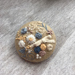 マーガレット 刺繍ブローチ