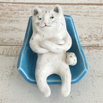 くつろぎネコ(白い毛長)