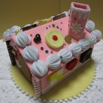 ピンクのお菓子のお家