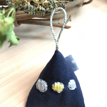 ラベンダーサシェ 丸い刺繍