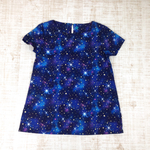 宇宙柄半袖ボートネックシャツ130サイズ