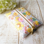 【a様オーダー品】リバティ＊ファスナー付きポケットティッシュケース＊Betsy（クラシックイエロー）  