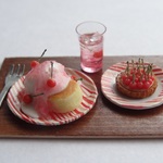さくらんぼのふわふわパンケーキ
