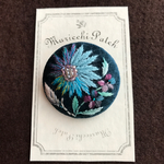 花刺繍 ブローチ