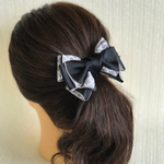 グレーモロッカン柄×ブラックのモノトーンヘアゴム
