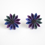 ブラックベリーのひな菊ピアス