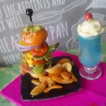  ハンバーガー🍔🍟レオタンカフェ❤ ミニチュア  ドールハウス  カフェ  レストラン  ハンバーガー  パン屋 パン ランチ スイーツ      