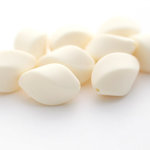 【2個】 Vintage Lucite Ivory Twist Matte Oval Beads 24mm 