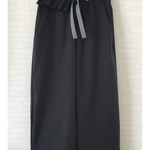 クロのフリルとリボンのパンツ