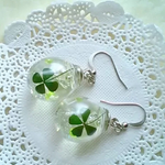 ❇四つ葉のクローバー🍀ガラスドームピアス❇