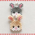 🐇子うさぎビーズストラップ・ボールチェーン・イヤホンジャック