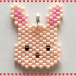 [再販]🐇うさぎ(シャーベットピンク)ビーズストラップ・ボールチェーン・イヤホンジャック