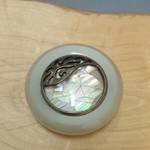 30mm　シェルボタン～アンティーク風～　ベージュ