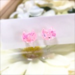 きらきらキラキラ猫イヤリング（樹脂ノンホールピアス）ピンク