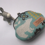 *ハンドメイド*秋のシロクマニットがま口ミニポーチ♪