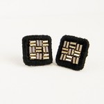 四角ピアス　ゴールド