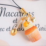 モンブランカップケーキのストラップ
