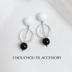monotone beads earring
