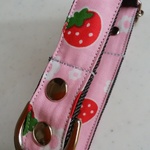 🍓～中型犬🍓イチゴ柄🍓首輪　ピンク