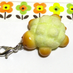 値下げしました☆カメロンパン♪チャーム フェイクスイーツ