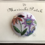 花刺繍 ブローチ