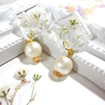 お花とパールのスクエアピアス