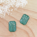 かすみ草のドライフラワーピアス