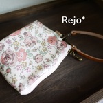 リバティビニコのキーポーチFelicite(あずきミルク系)